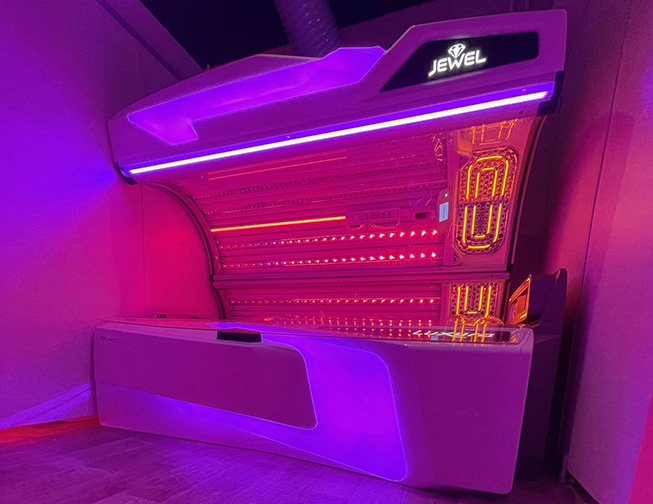 jewel Coulby Newham - The Latest in Tanning Tech