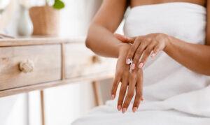 How long do spray tans last - tips to moisturise and extend the life of your spray tan at The Tanning Shop UK